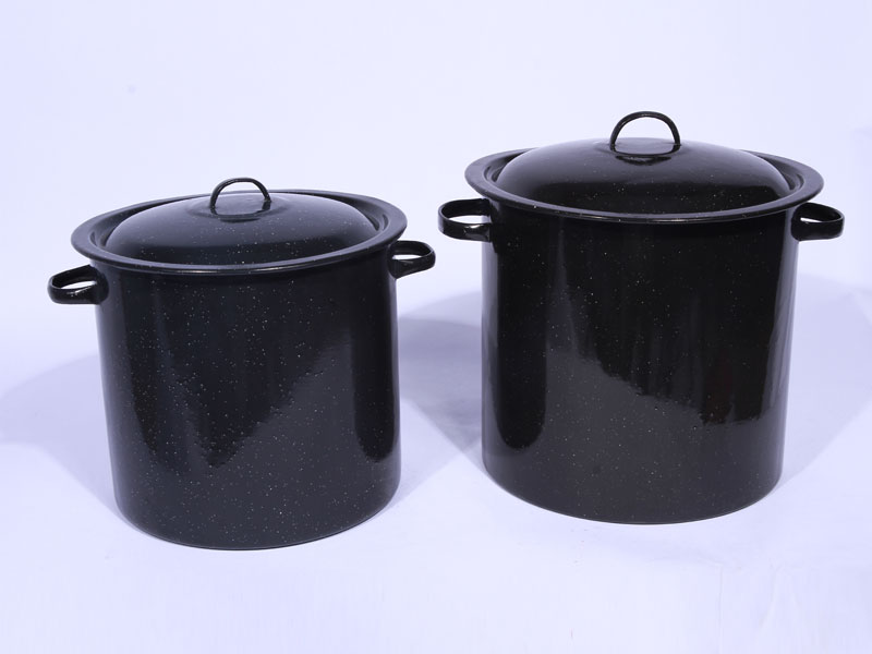 90081Round hollowware